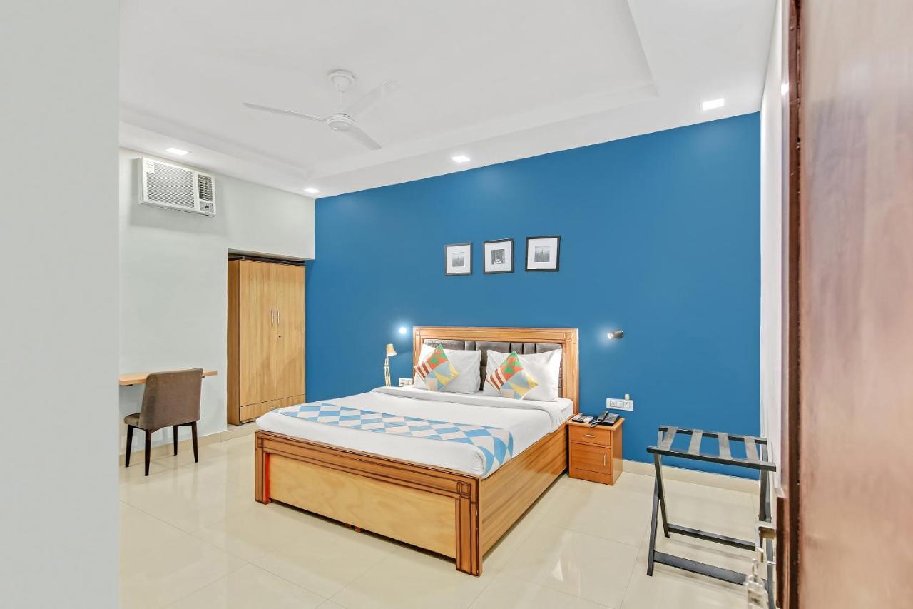 Oyo Home 64106 Comfortable Stay Нью-Дели Экстерьер фото